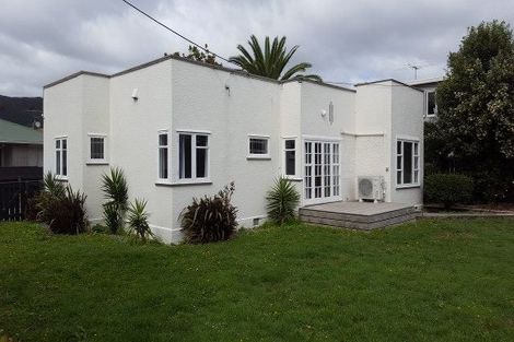 Photo of property in 158 Naenae Road, Naenae, Lower Hutt, 5011