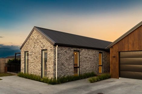 Photo of property in 18 Brywood Rise, Flagstaff, Hamilton, 3210