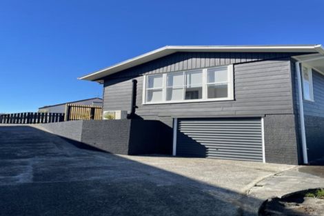 Photo of property in 8 Kelvin Place, Westown, New Plymouth, 4310