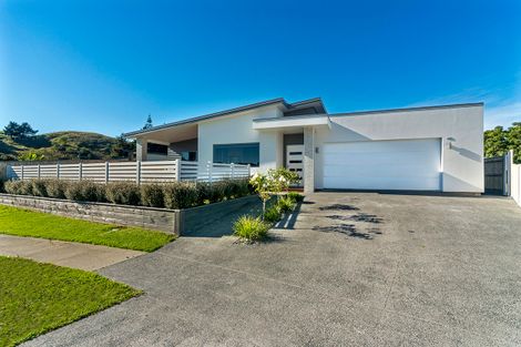 Photo of property in 46 Hamilton Drive, Wainui, Gisborne, 4010