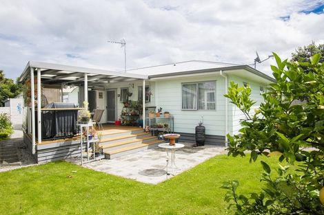 Photo of property in 8a Loisel Street, Riverdale, Gisborne, 4010