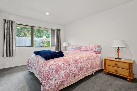 Photo of property in 25 Farquhars Road, Redwood, Christchurch, 8051