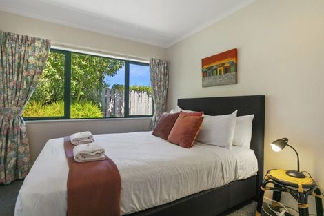 Photo of property in 30 Fairview Terrace, Waipahihi, Taupo, 3330