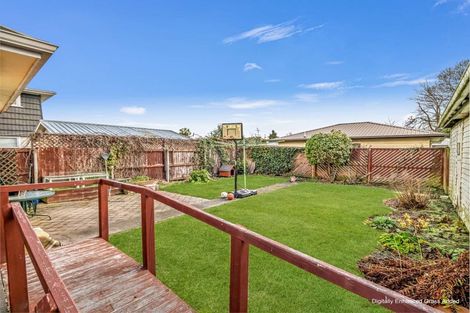 Photo of property in 11 Mottram Street, Redwood, Christchurch, 8051