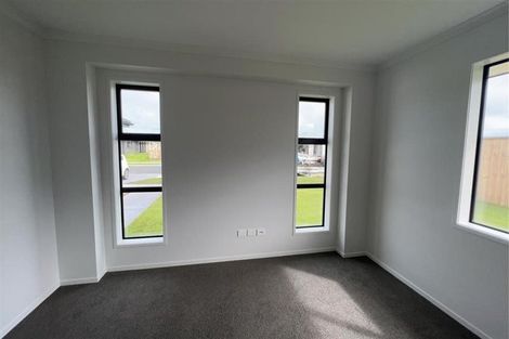 Photo of property in 24 Saint Michael Crescent, One Tree Point, 0118