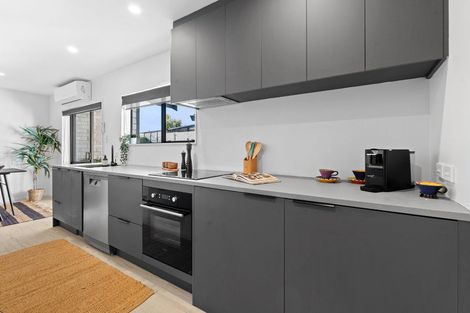 Photo of property in 2/99 Riverside Road, Orewa, 0931