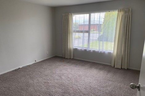 Photo of property in 2/7 Rhyl Place, Bryndwr, Christchurch, 8053