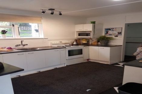 Photo of property in 21 Gloucester Street, Cannons Creek, Porirua, 5024