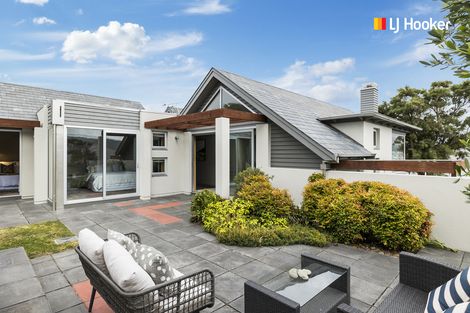 Photo of property in 17 Cornwall Street, Vauxhall, Dunedin, 9013