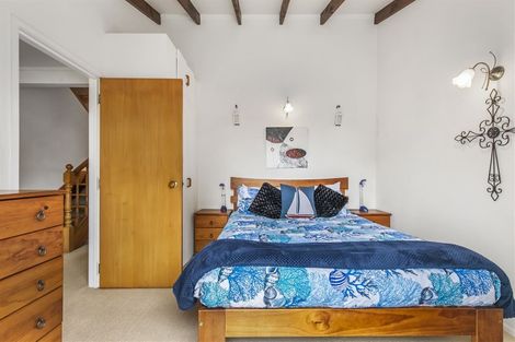 Photo of property in 1/22 Bronzewing Terrace, Unsworth Heights, Auckland, 0632