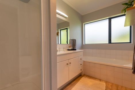 Photo of property in 1 Shadbolt Drive, Leamington, Cambridge, 3432