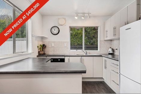 Photo of property in 2/15 Gladstone Grove, Richmond Heights, Taupo, 3330