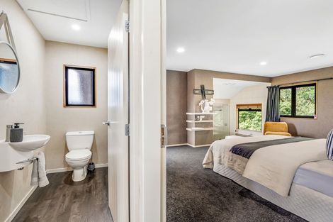 Photo of property in 52 Ruapehu Drive, Fitzherbert, Palmerston North, 4410