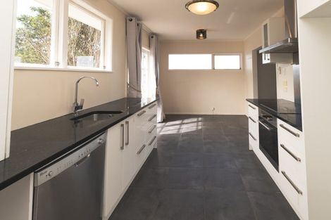 Photo of property in 22 Sycamore Drive, Sunnynook, Auckland, 0620