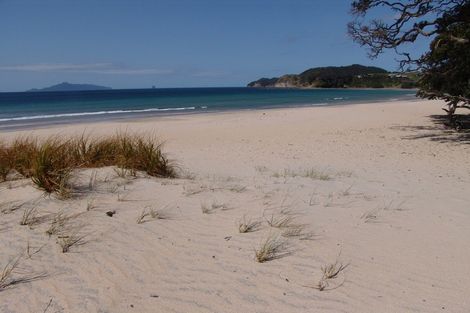 Photo of property in 33 Taranga Road, Langs Beach, Waipu, 0582