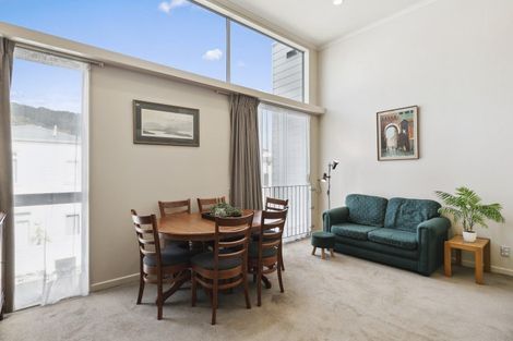 Photo of property in 13/15 Roxburgh Street, Mount Victoria, Wellington, 6011