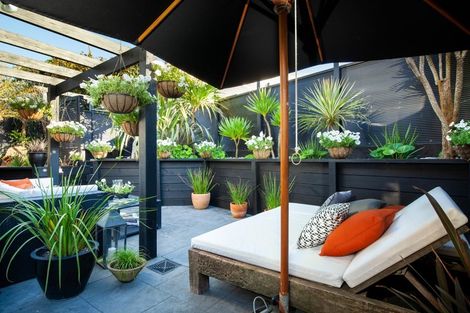 Photo of property in 2a Richmond Street, Fitzroy, New Plymouth, 4312