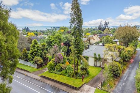 Photo of property in 122 Tarawera Road, Lynmore, Rotorua, 3010