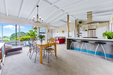 Photo of property in 6 Sea View Road, Leigh, 0985