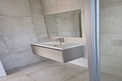 Photo of property in 51 Eugenia Rise, Totara Heights, Auckland, 2105