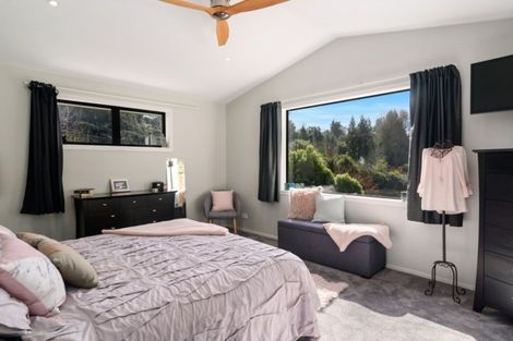 Photo of property in 8 Florey Heights, Springfield, Rotorua, 3015