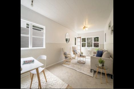 Photo of property in 3 South Street, Tawa, Wellington, 5028