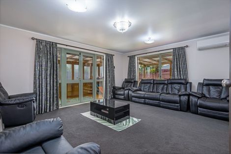 Photo of property in 72 Parnell Heights, Kelvin Grove, Palmerston North, 4414