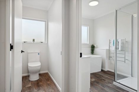 Photo of property in 29c Heta Road, Highlands Park, New Plymouth, 4312