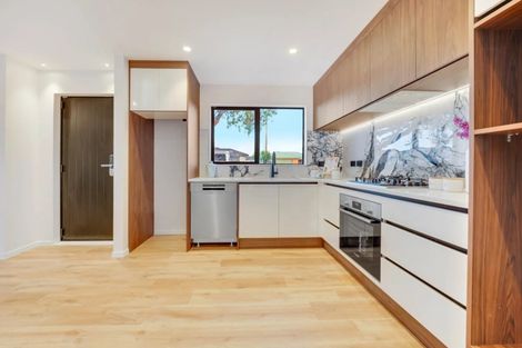 Photo of property in 511a Massey Road, Mangere, Auckland, 2022