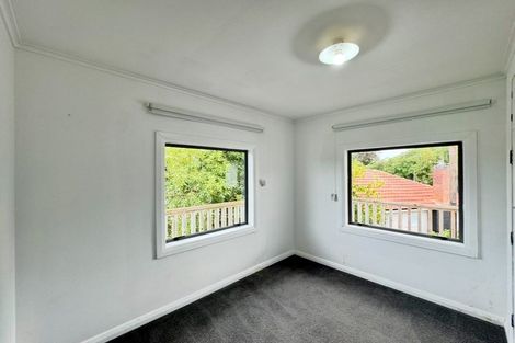 Photo of property in 16 Manuka Street, Hokowhitu, Palmerston North, 4410