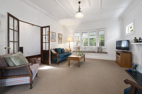 Photo of property in 44 Manapouri Crescent, Hokowhitu, Palmerston North, 4410