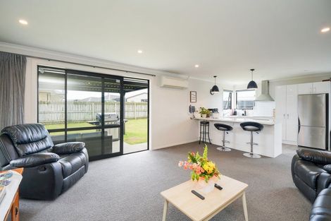 Photo of property in 90 Mavora Crescent, Heidelberg, Invercargill, 9812