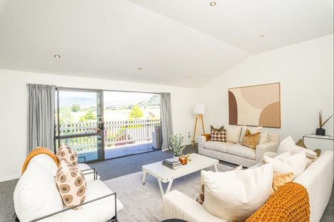 Photo of property in 3a Mcdonnell Road, Arrowtown, 9302