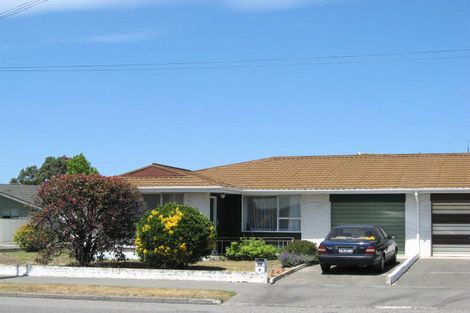 Photo of property in 2/27 Bentley Street, Russley, Christchurch, 8042