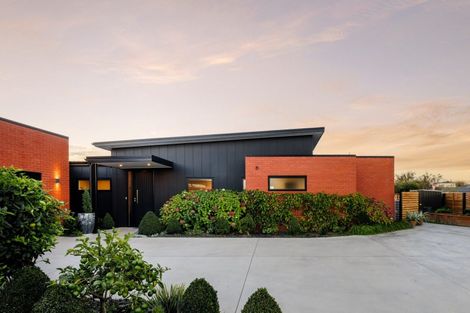 Photo of property in 2a Baxter Michael Crescent, Cambridge, 3434