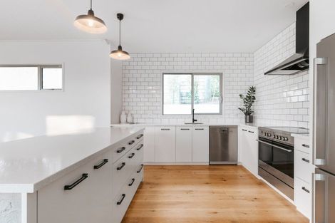 Photo of property in 64 Utopia Park Heights, Welcome Bay, Tauranga, 3112