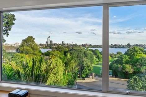 Photo of property in 18a Sylvan Park Avenue, Milford, Auckland, 0620