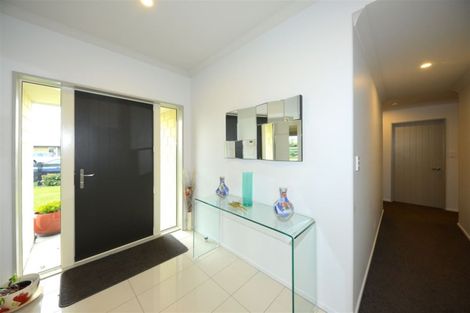 Photo of property in 2 Binyon Place, Rolleston, 7614