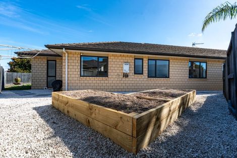 Photo of property in 25 Piwakawaka Court, Rototuna North, Hamilton, 3210