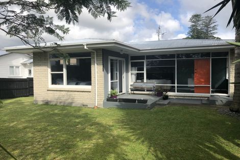 Photo of property in 19 Burrows Street, Tauranga South, Tauranga, 3112