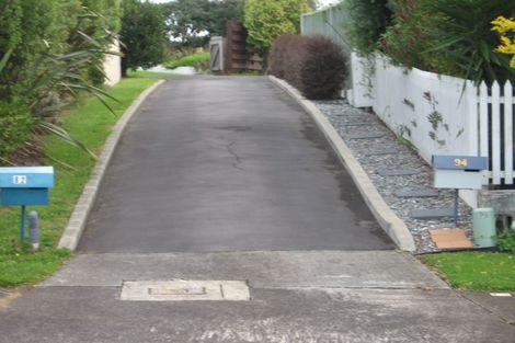 Photo of property in 92 Glenmore Road, Sunnyhills, Auckland, 2010