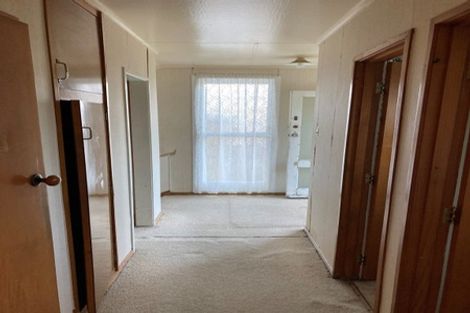 Photo of property in 7 Mirage Place, Beach Haven, Auckland, 0626