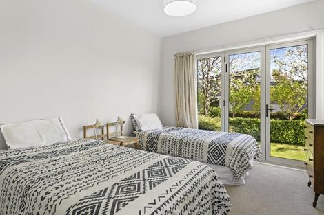 Photo of property in 35 Shepherd Road, Waipahihi, Taupo, 3330