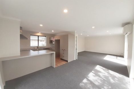 Photo of property in 120 Rolleston Drive, Rolleston, 7614