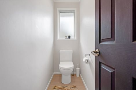 Photo of property in 6 Ancona Lane, Goodwood Heights, Auckland, 2105