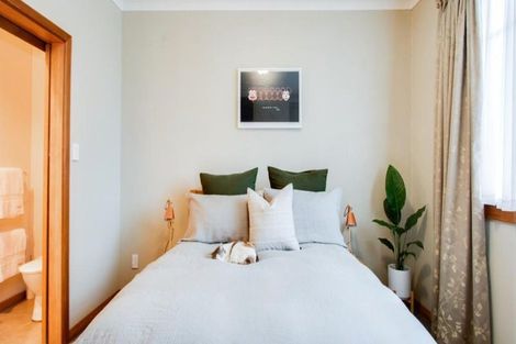 Photo of property in 215 Park Road North, Parkvale, Hastings, 4122