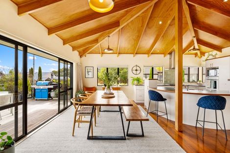 Photo of property in 81 Hikanui Drive, Havelock North, 4130