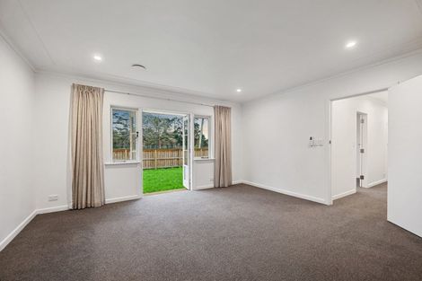 Photo of property in 24 Godley Road, Green Bay, Auckland, 0604
