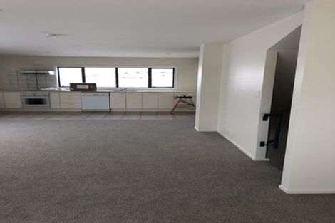 Photo of property in Krisley Court, 1/6 Ambrico Place, New Lynn, Auckland, 0600