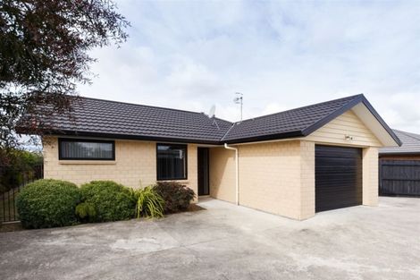 Photo of property in 85 Rosalie Terrace, Kelvin Grove, Palmerston North, 4414